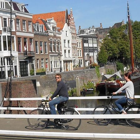 Alberti - Bed & Bike Rotterdam Luaran gambar